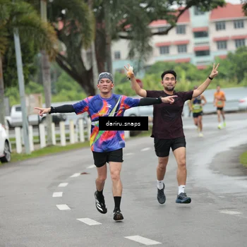 Runner Photo 8555416