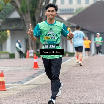 Runner Photo 8555436