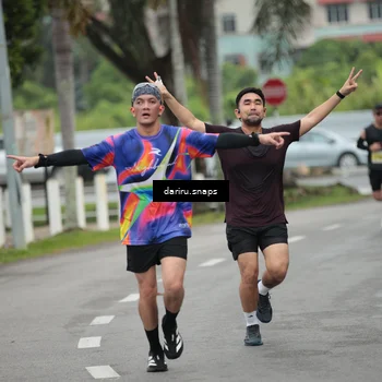 Runner Photo 8555499