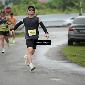 Runner Photo 8555552