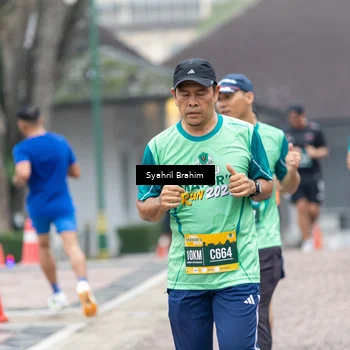 Runner Photo 8555572