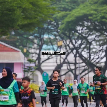 Runner Photo 8555596