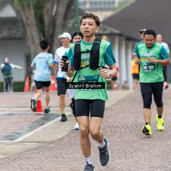 Runner Photo 8555604