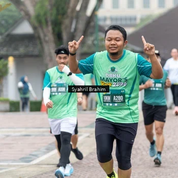Runner Photo 8555629