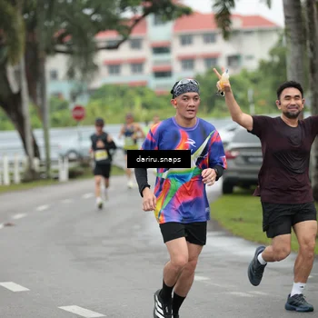 Runner Photo 8555639