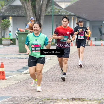 Runner Photo 8555671