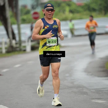 Runner Photo 8555690