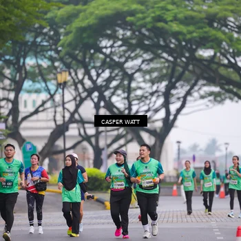 Runner Photo 8555692