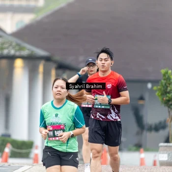 Runner Photo 8555729