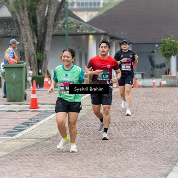 Runner Photo 8555736