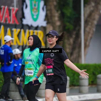 Runner Photo 8555737