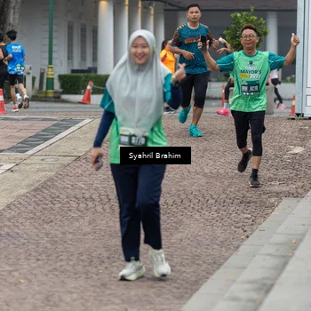 Runner Photo 8555741
