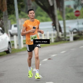 Runner Photo 8555785