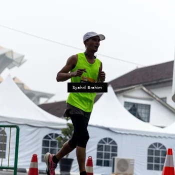 Runner Photo 8555798