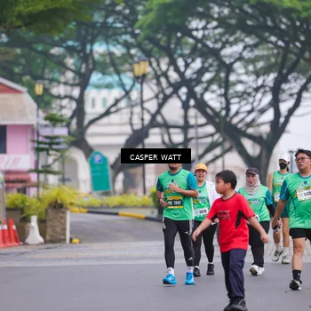 Runner Photo 8555807