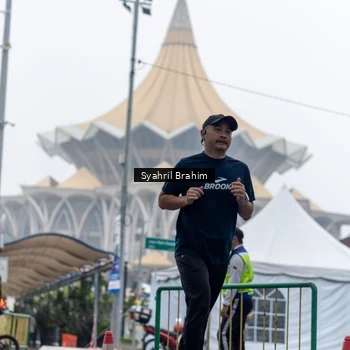 Runner Photo 8555896