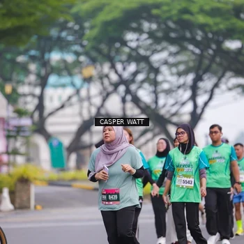Runner Photo 8555903
