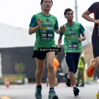 Runner Photo 8555938