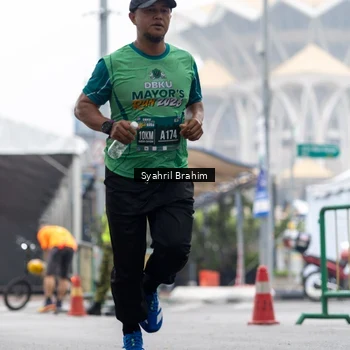 Runner Photo 8555945