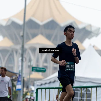 Runner Photo 8555967