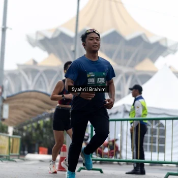 Runner Photo 8555992