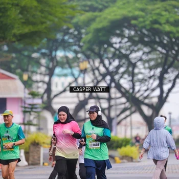 Runner Photo 8555993