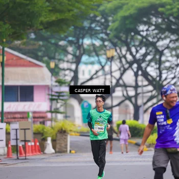 Runner Photo 8556001