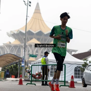 Runner Photo 8556020