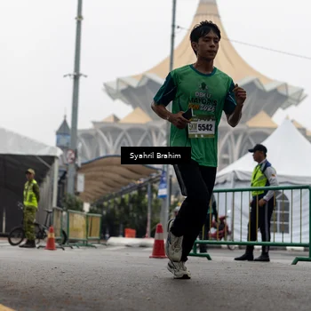 Runner Photo 8556031