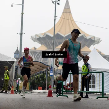 Runner Photo 8556039