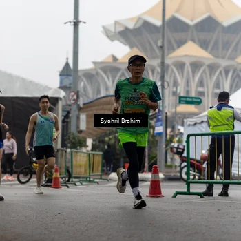 Runner Photo 8556077
