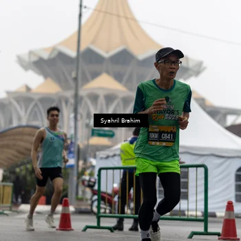 Runner Photo 8556084