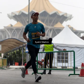 Runner Photo 8556089