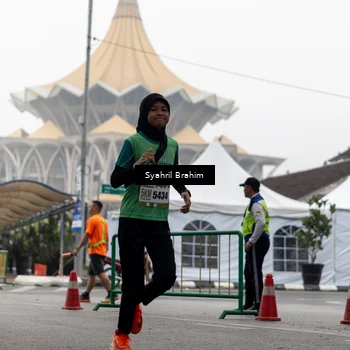 Runner Photo 8556217