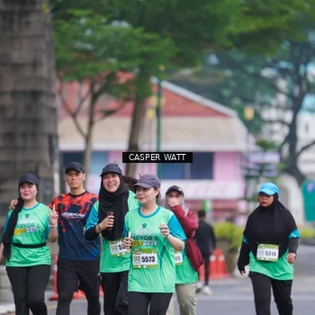 Runner Photo 8556246