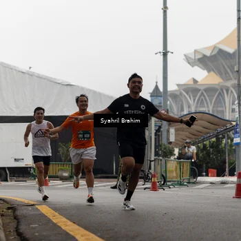 Runner Photo 8556254