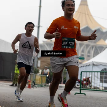 Runner Photo 8556273