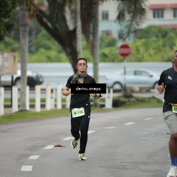 Runner Photo 8556284