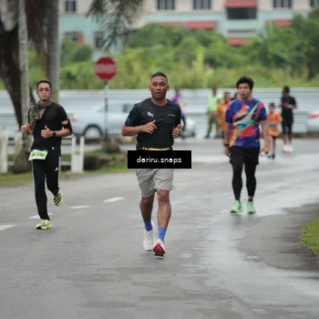Runner Photo 8556293