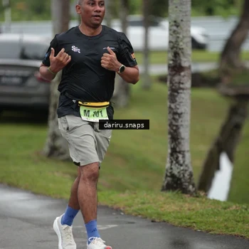 Runner Photo 8556331
