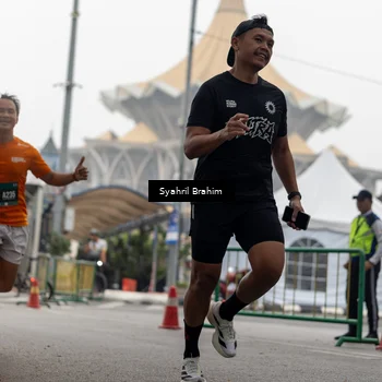 Runner Photo 8556347