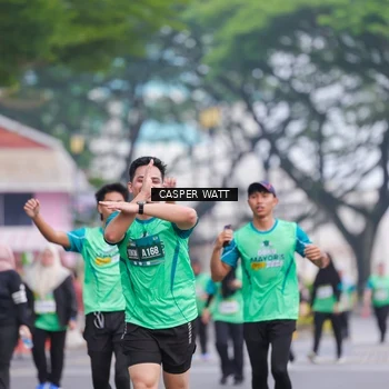 Runner Photo 8556386