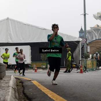 Runner Photo 8556400