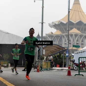 Runner Photo 8556423