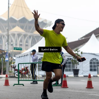 Runner Photo 8556575
