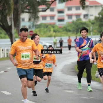 Runner Photo 8556629