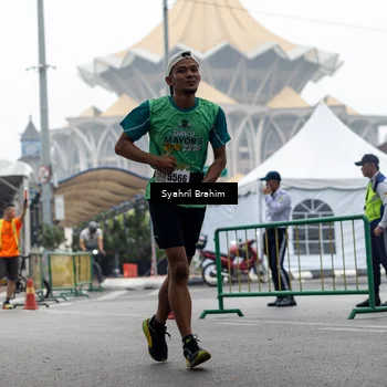 Runner Photo 8556645