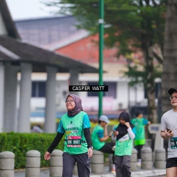 Runner Photo 8556651
