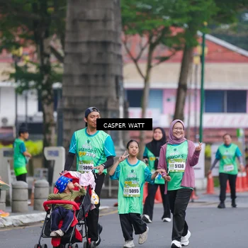 Runner Photo 8556676