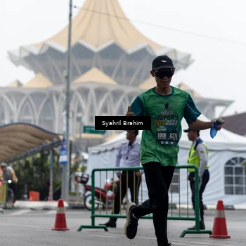 Runner Photo 8556698